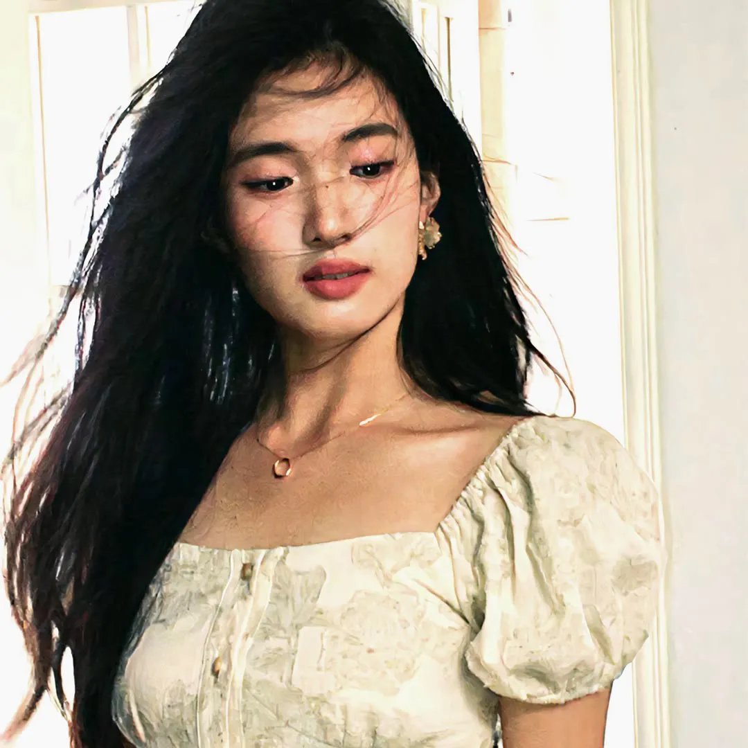 后备箱里的女孩